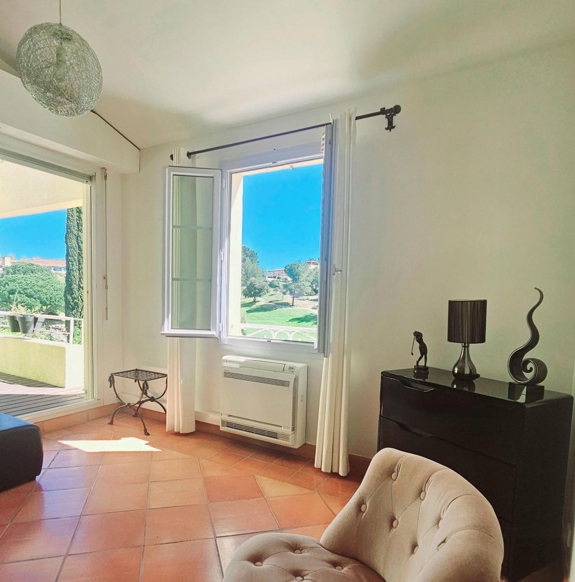 סן-סיר-סור-מר Villa Dans Cadre D'Exception - Golf, Piscine Et Tennis Prive מראה חיצוני תמונה